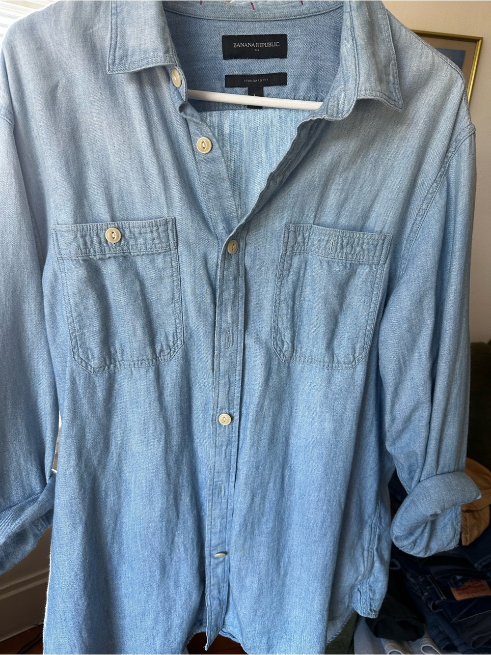 Banana Republic Light Blue Casual Button-Down Shirt